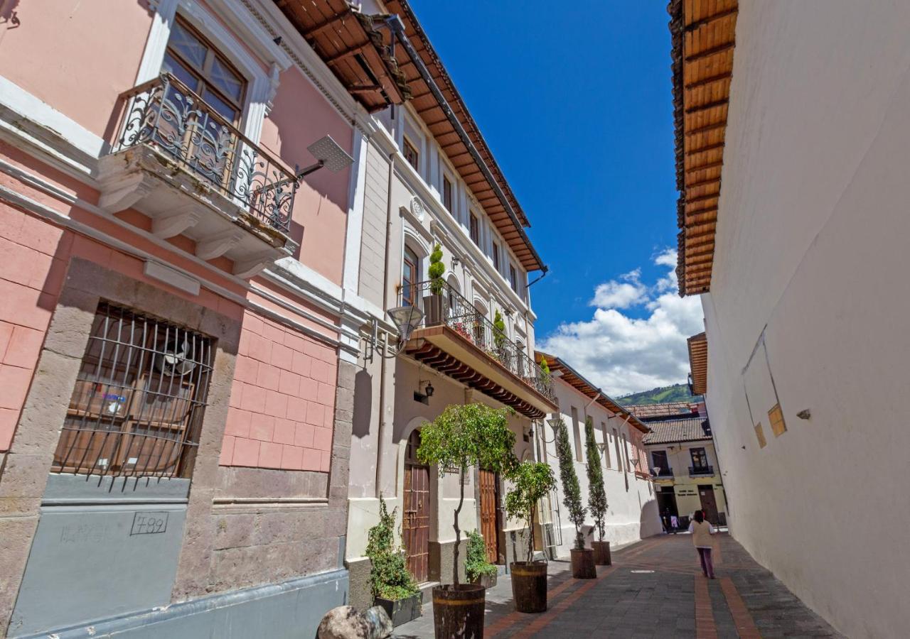 Friends Hotel & Rooftop Quito Exterior photo